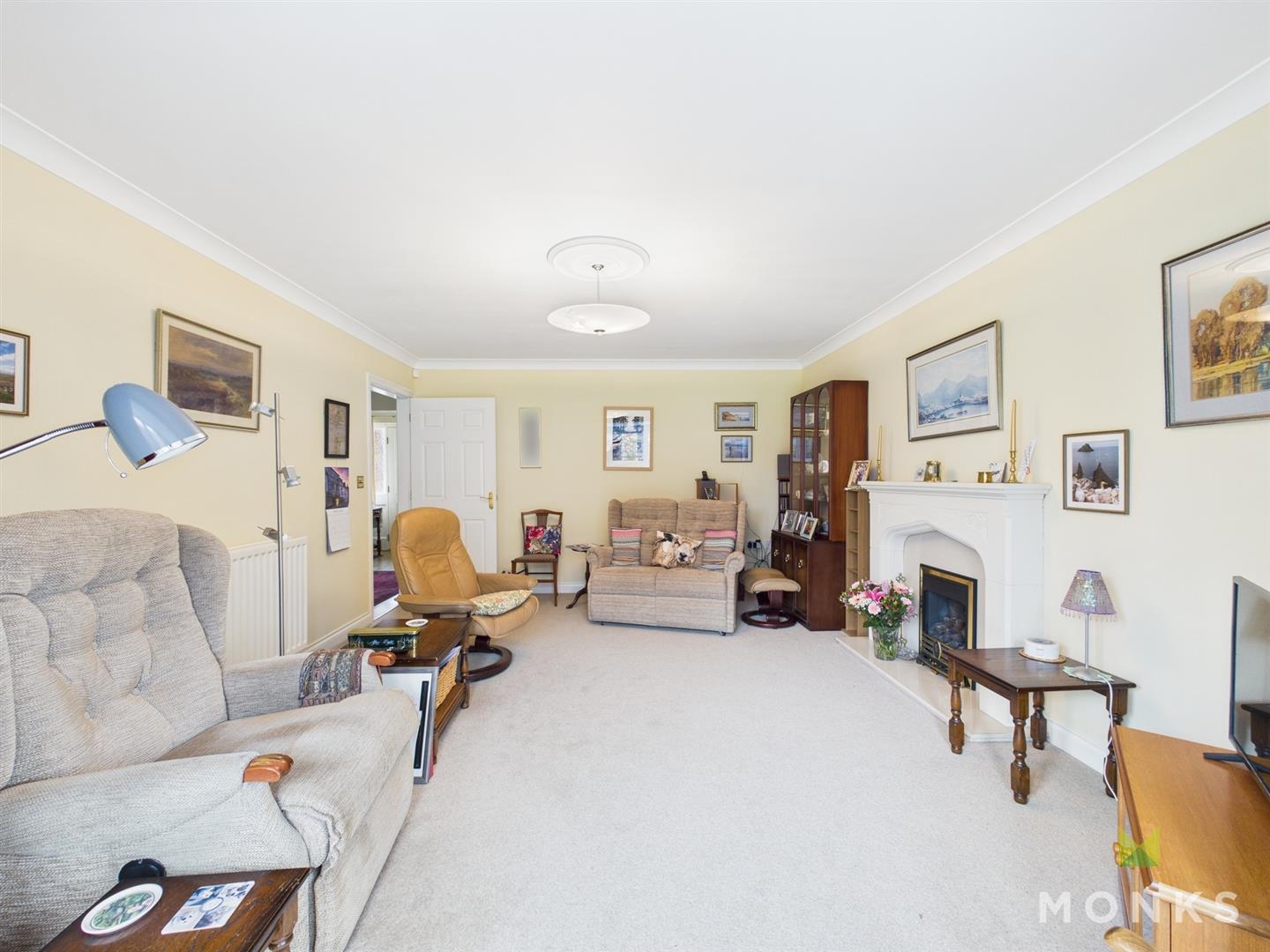 28 Bentley Drive, Oswestry, SY11 1TQ For Sale